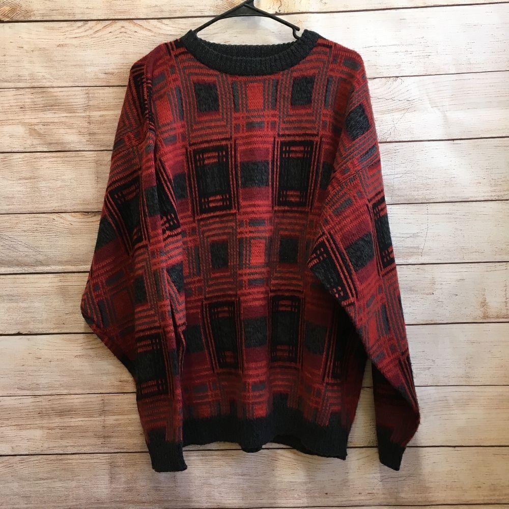 ‎VINTAGE SATURDAYS SWEATER IN RED AND BLACK